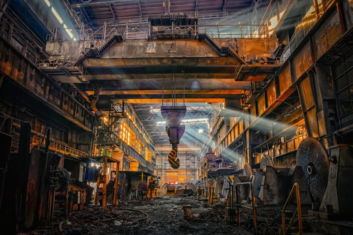 Hadımköy'de ağır sanayi fabrikasında üretim